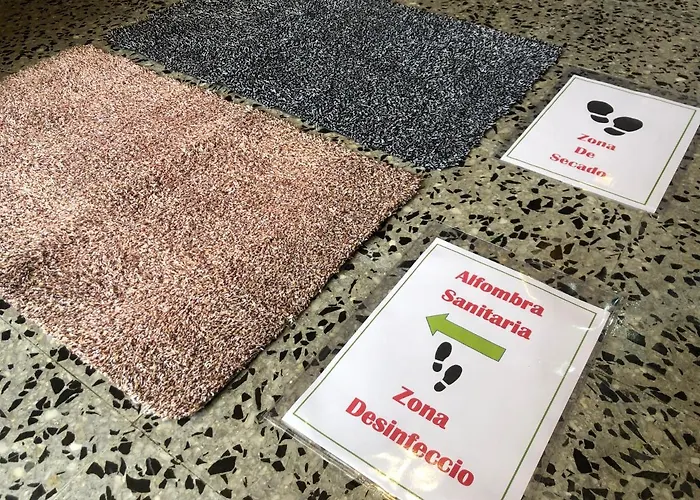 Hostal Restaurante El RoserHostal